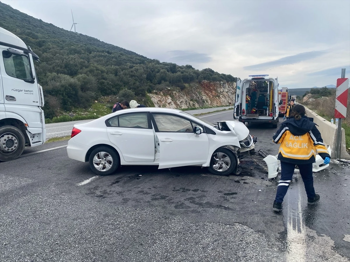 Didim\'de Otomobil Kazası: 1 Ölü, 2 Yaralı