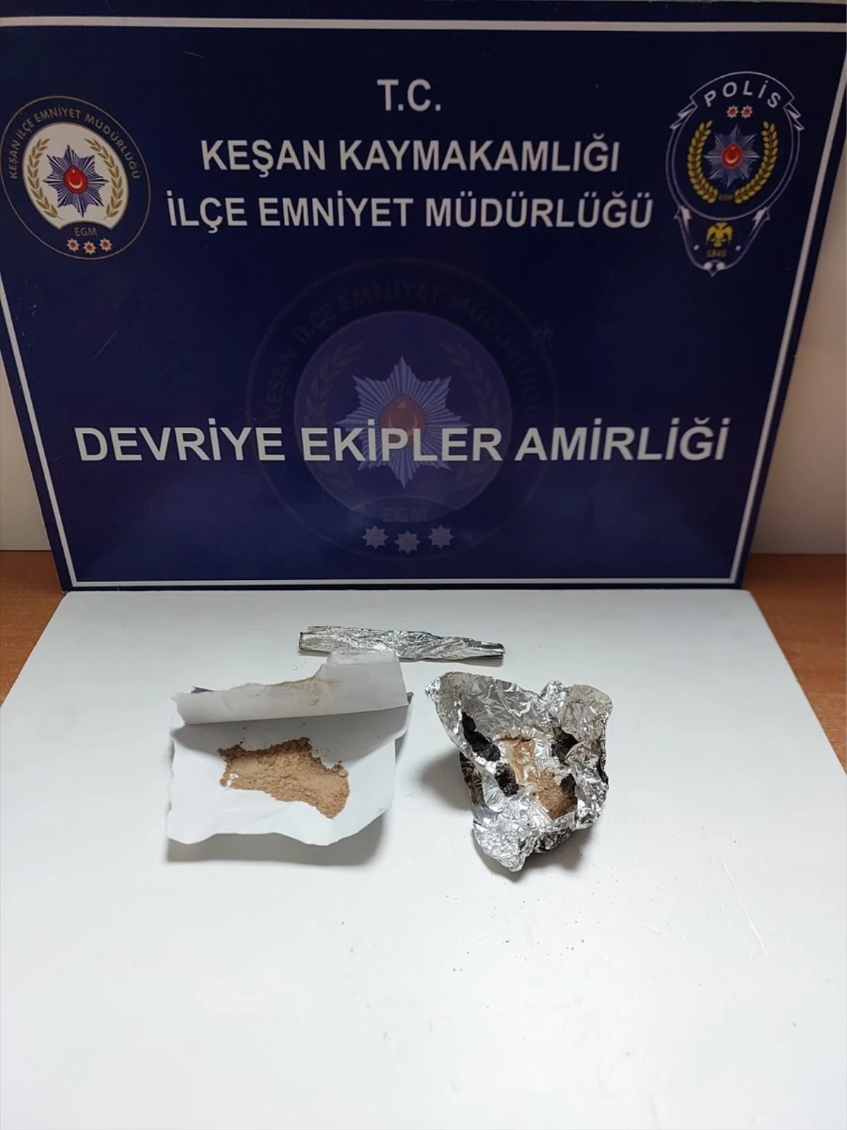 Edirne\'de uyuşturucu operasyonlarında 12 zanlı gözaltına alındı