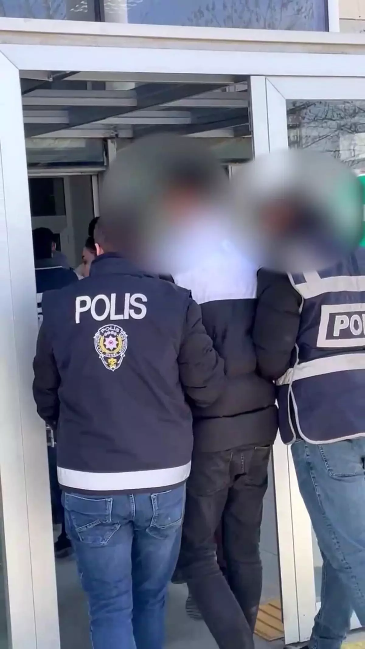 Elazığ\'da Fuhuş Operasyonu: 5 Gözaltı, 4 Tutuklama