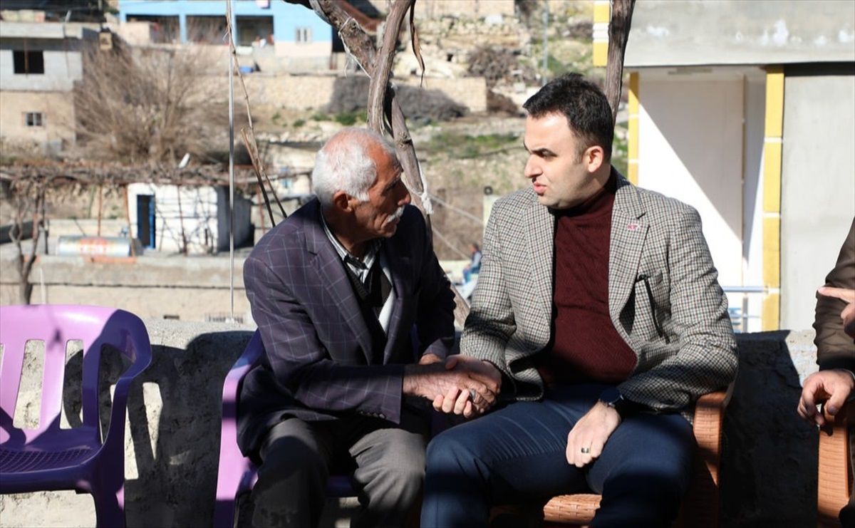 Hasankeyf Kaymakamı Mehmet Ali İmrak, şehit ailelerini ziyaret etti
