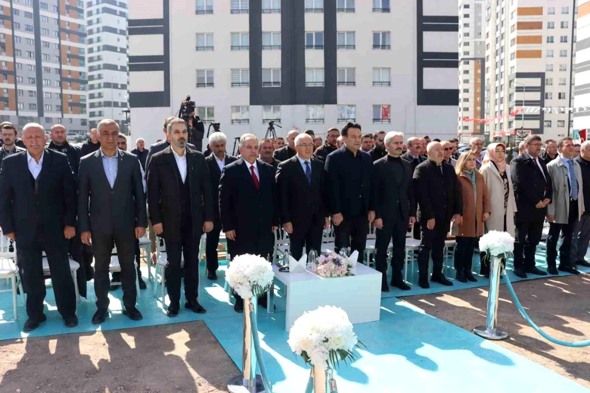 Talas Belediyesi ve Hayırsever Ahmet Gönen işbirliği ile \'Ahmet Gönen Lisesi\' temeli atıldı