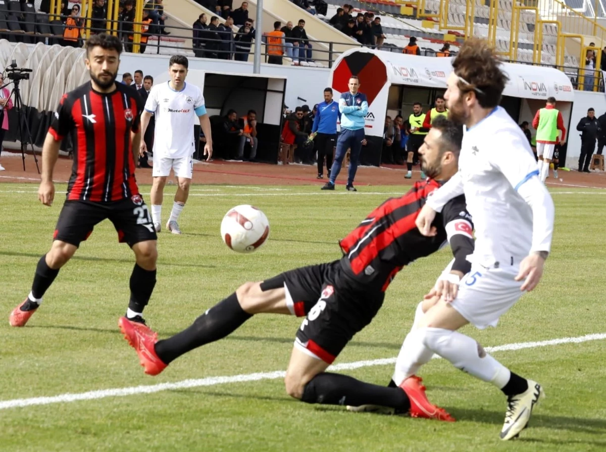 68 Aksaray Belediyespor, evinde 24 Erzincanspor\'a 1-0 mağlup oldu