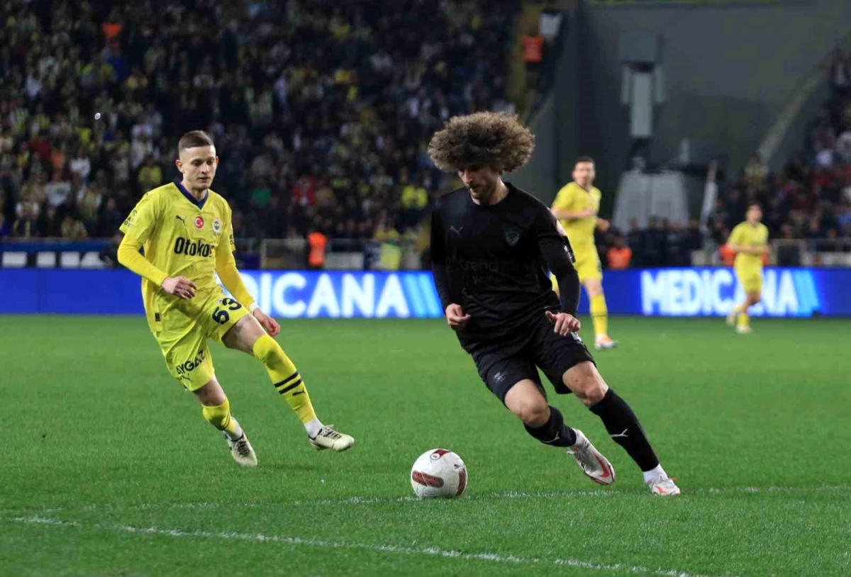 Fenerbahçe, Hatayspor\'u 2-0 mağlup etti