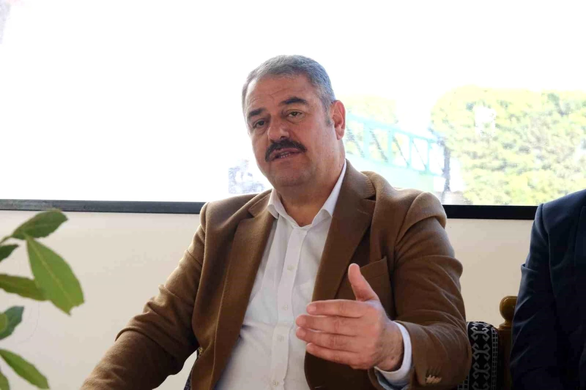 AK Parti Diyarbakır Büyükşehir Belediye Başkan Adayı Mehmet Halis Bilden, Ulaşım ve Yapı Sorunlarını Çözecek