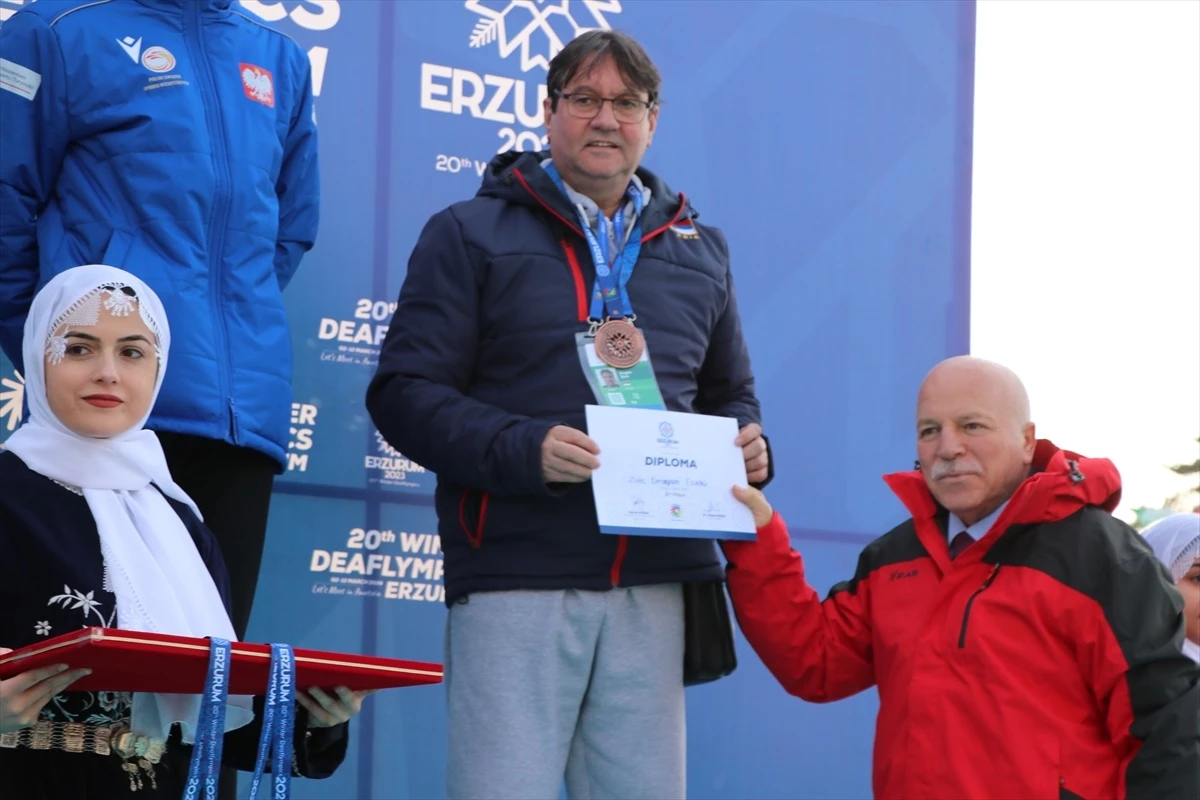 Aile ve Sosyal Hizmetler Bakanı Göktaş, İşitme Engelliler Kış Olimpiyatları madalya törenine katıldı