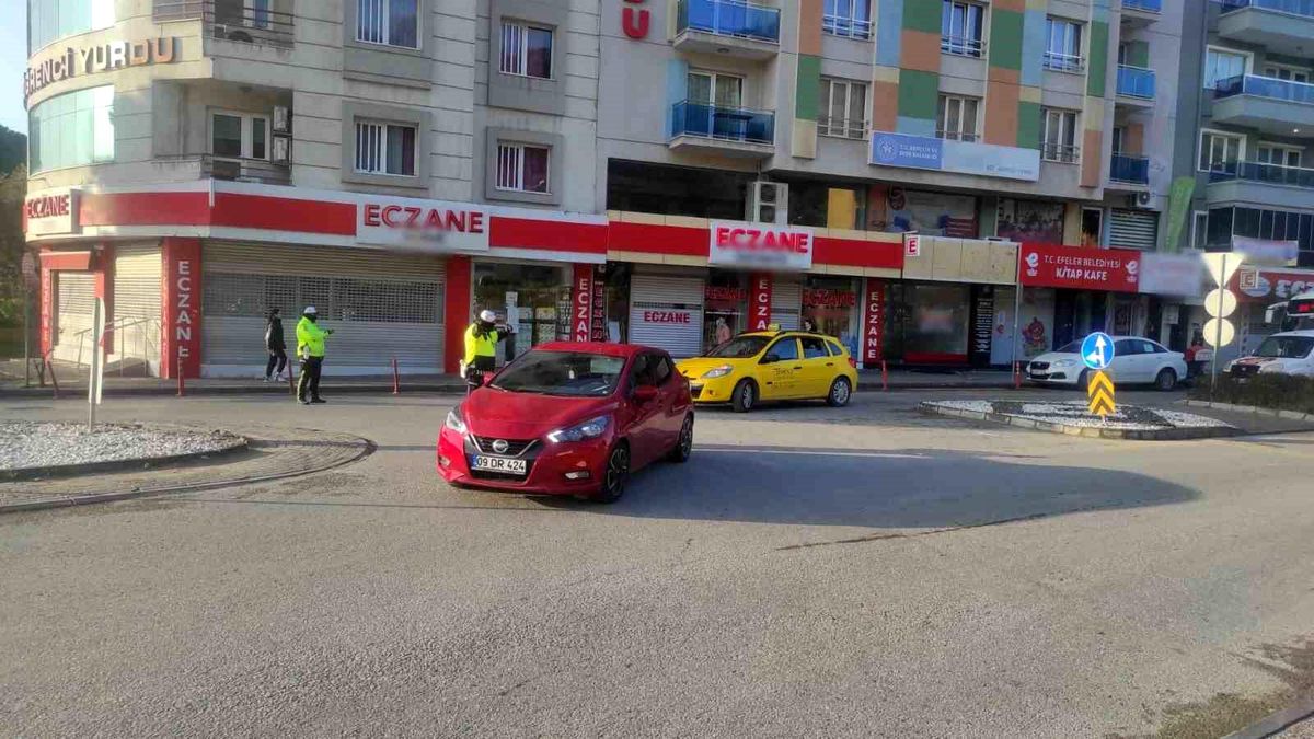 Aydın\'da MSÜ sınavı nedeniyle trafik yoğunluğu yaşandı