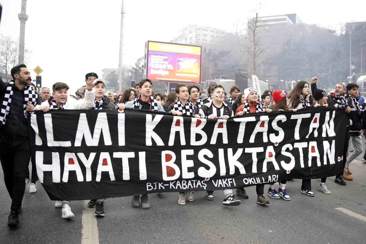 Beşiktaşlı Taraftarlar Derbiye Yoğun İlgi Gösterdi
