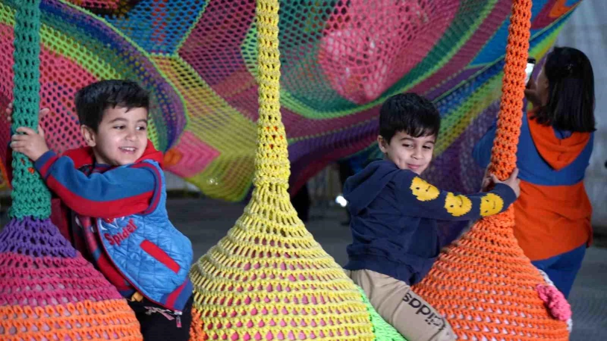 Kırıkkale Belediyesi Çocuklara Ücretsiz Oyun Çadırı Kurdu