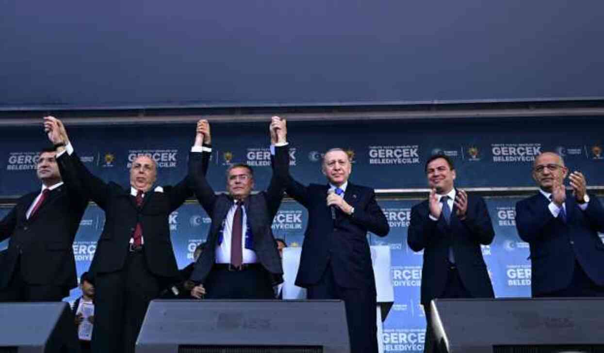 Cumhurbaşkanı Erdoğan: Bugüne kadar sadece eser ve hizmet siyaseti yaptık Cumhurbaşkanı Erdoğan: Bugüne kadar sadece eser ve hizmet siyaseti yaptık