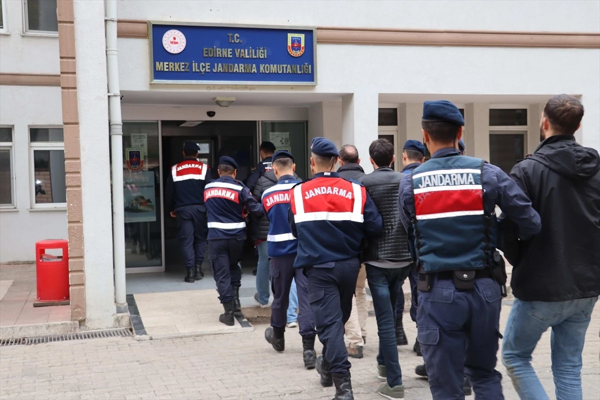 Edirne\'de FETÖ ve PKK üyesi 5 zanlı yakalandı