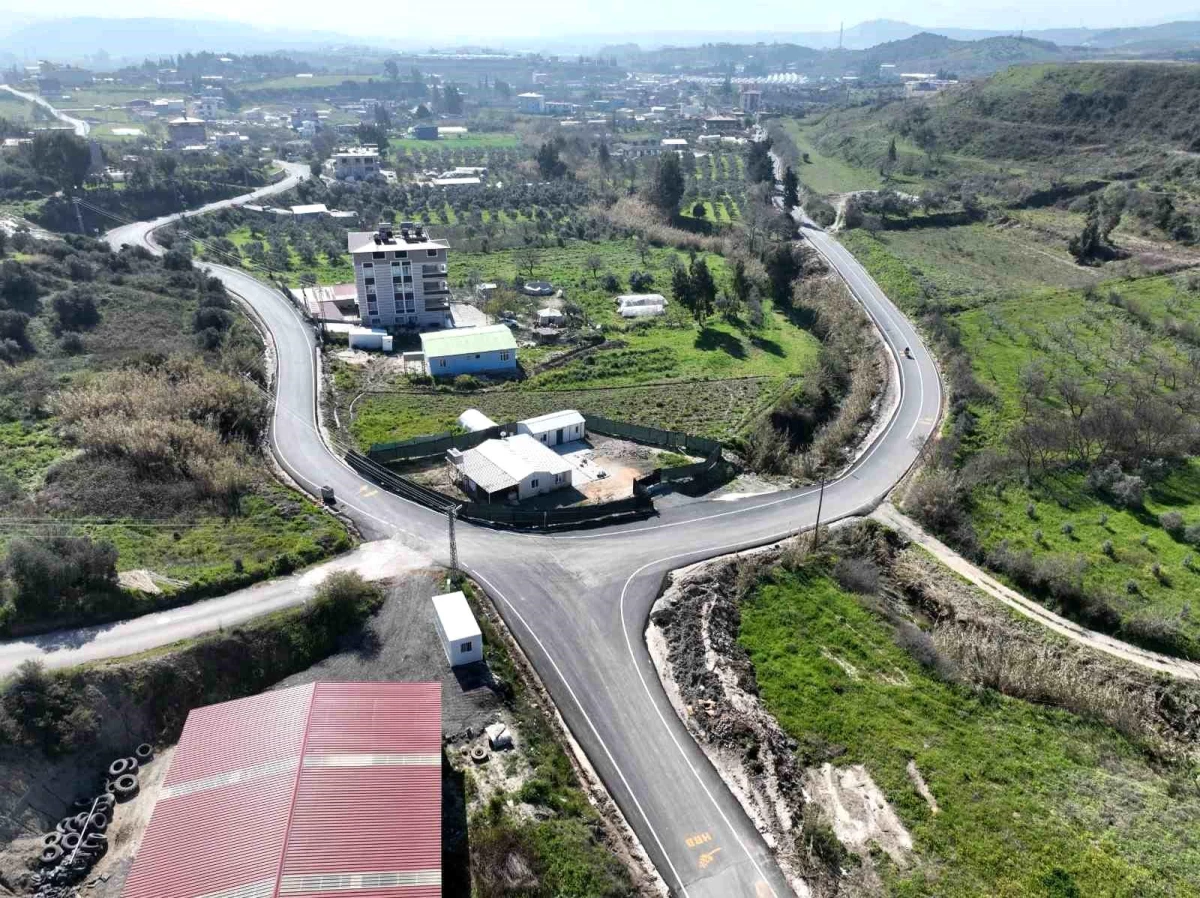 Hatay Büyükşehir Belediyesi Yol Yapım ve Onarım Çalışmalarını Hızlandırdı