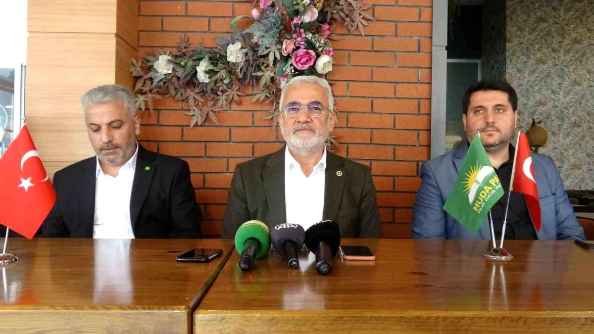 HÜDA PAR Genel Başkanı Yapıcıoğlu: Gazze\'deki soykırım devam ederse seçim kampanyası yapmak gelmiyor
