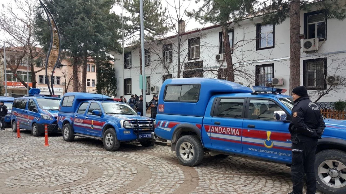 Erzincan\'da maden sahasındaki toprak kayması soruşturmasında 2 mühendis tutuklandı