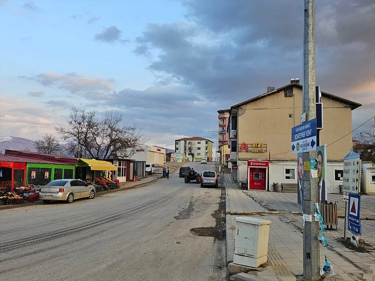 Malatya\'nın Doğanşehir ilçesinde 4,4 büyüklüğünde deprem meydana geldi