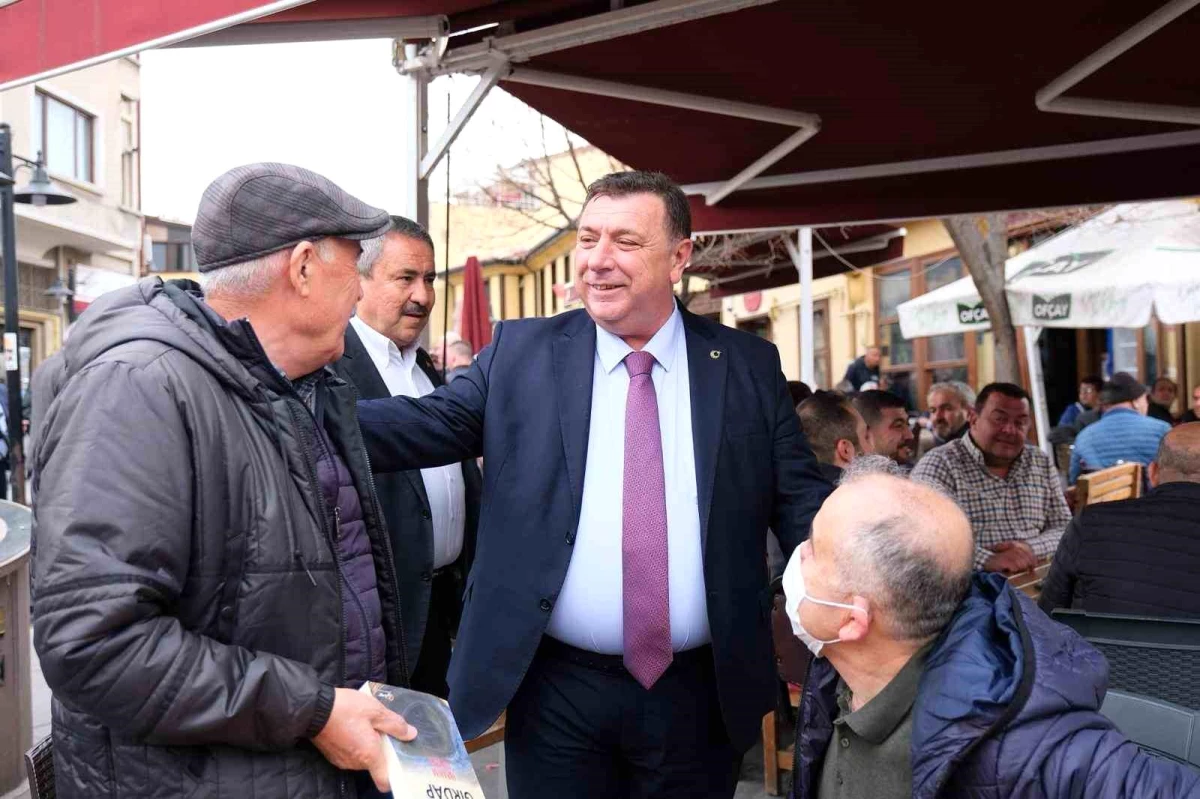 AK Parti Odunpazarı Belediye Başkan Adayı Özkan Alp, Tarihi Odunpazarı Bölgesinde Vatandaşlarla Buluştu