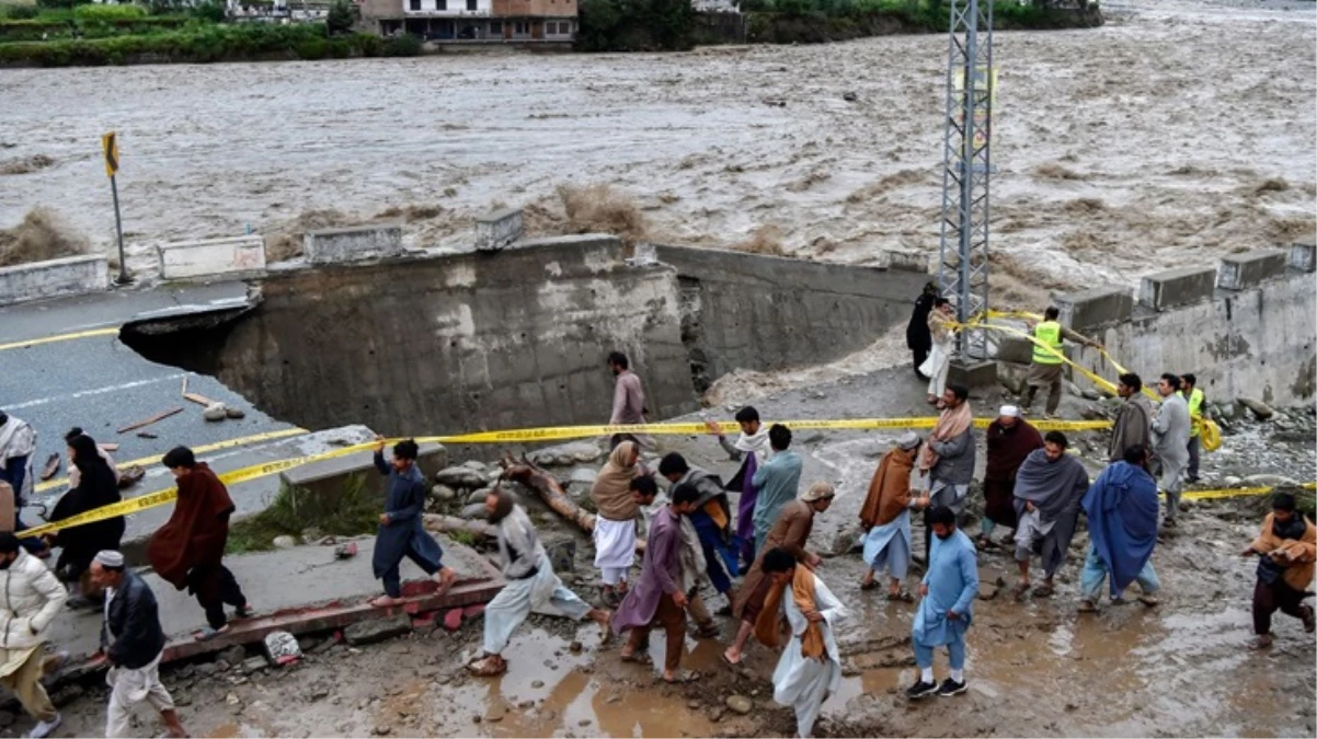 Pakistan\'daki şiddetli yağışlarda 37 kişi hayatını kaybetti