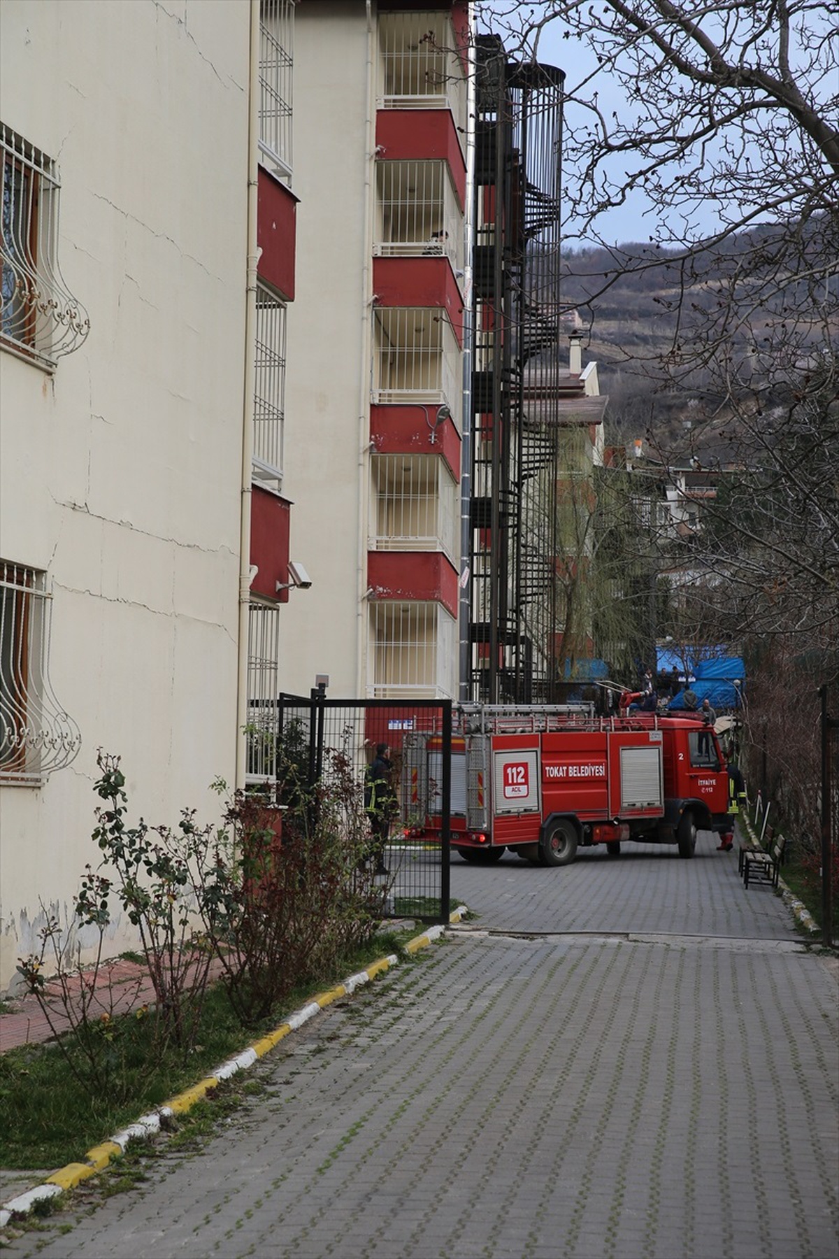 Tokat\'ta özel bakım merkezinin bahçesinde çıkan yangın söndürüldü