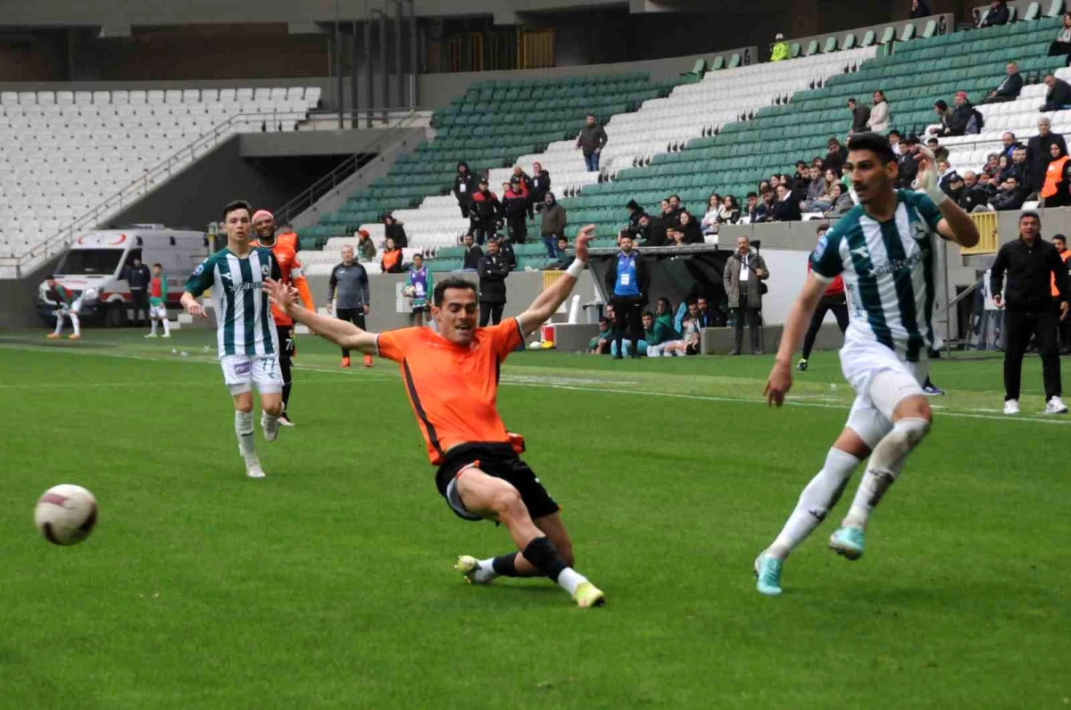 Giresunspor, Adanaspor\'a 1-0 mağlup oldu