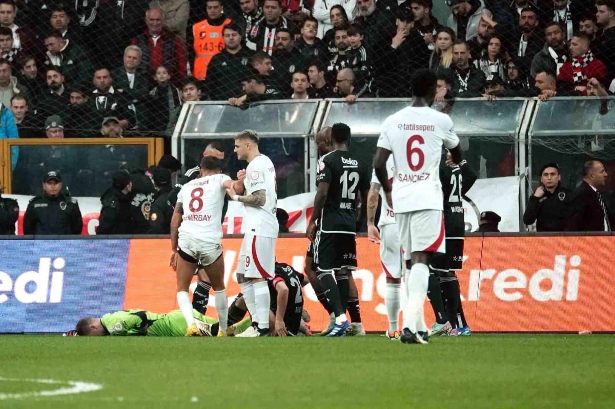 Beşiktaş-Galatasaray Maçında İlk Yarıyı Galatasaray 1-0 Önde Tamamladı