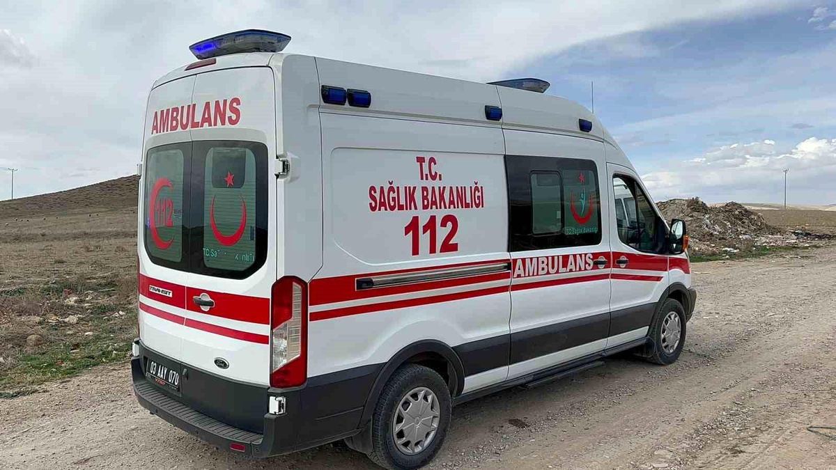 Afyonkarahisar\'da Tüfekli Kovalamaca: Şahıs Tarım Aracıyla Kaçarken Yakalandı