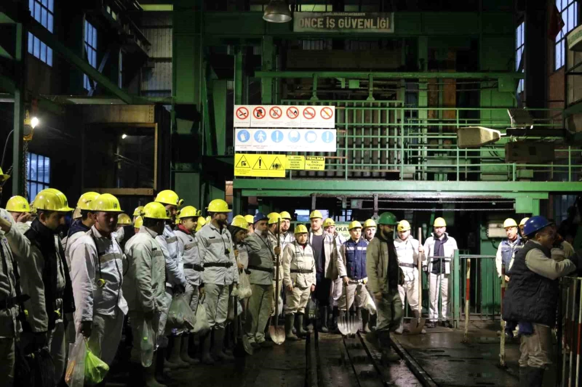 Zonguldak\'ta Grizu Faciasında Hayatını Kaybeden Maden İşçileri Dualarla Anıldı