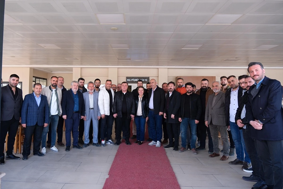 AK Parti Odunpazarı Belediye Başkan Adayı Özkan Alp, Emek ve 71 Evler Mahallesi sakinleriyle bir araya geldi