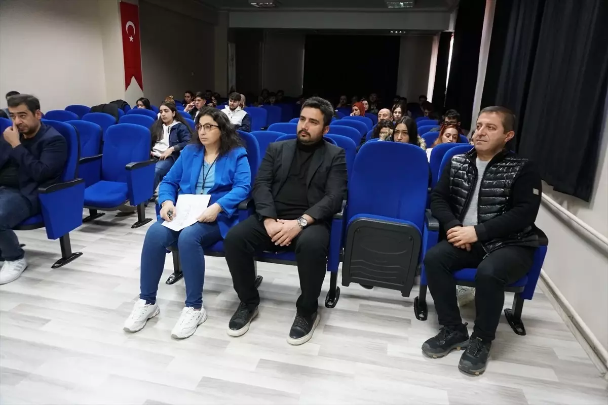 Bozkır Meslek Yüksekokulu\'nda Öğrencilere İlk Yardım Eğitimi Verildi