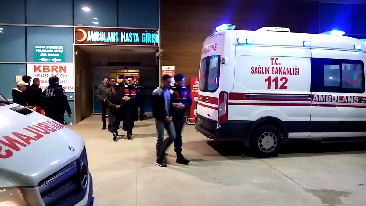 Bursa\'da Kaçak Yollarla Giren 5 Afgan Uyruklu Şahıs Yakalandı