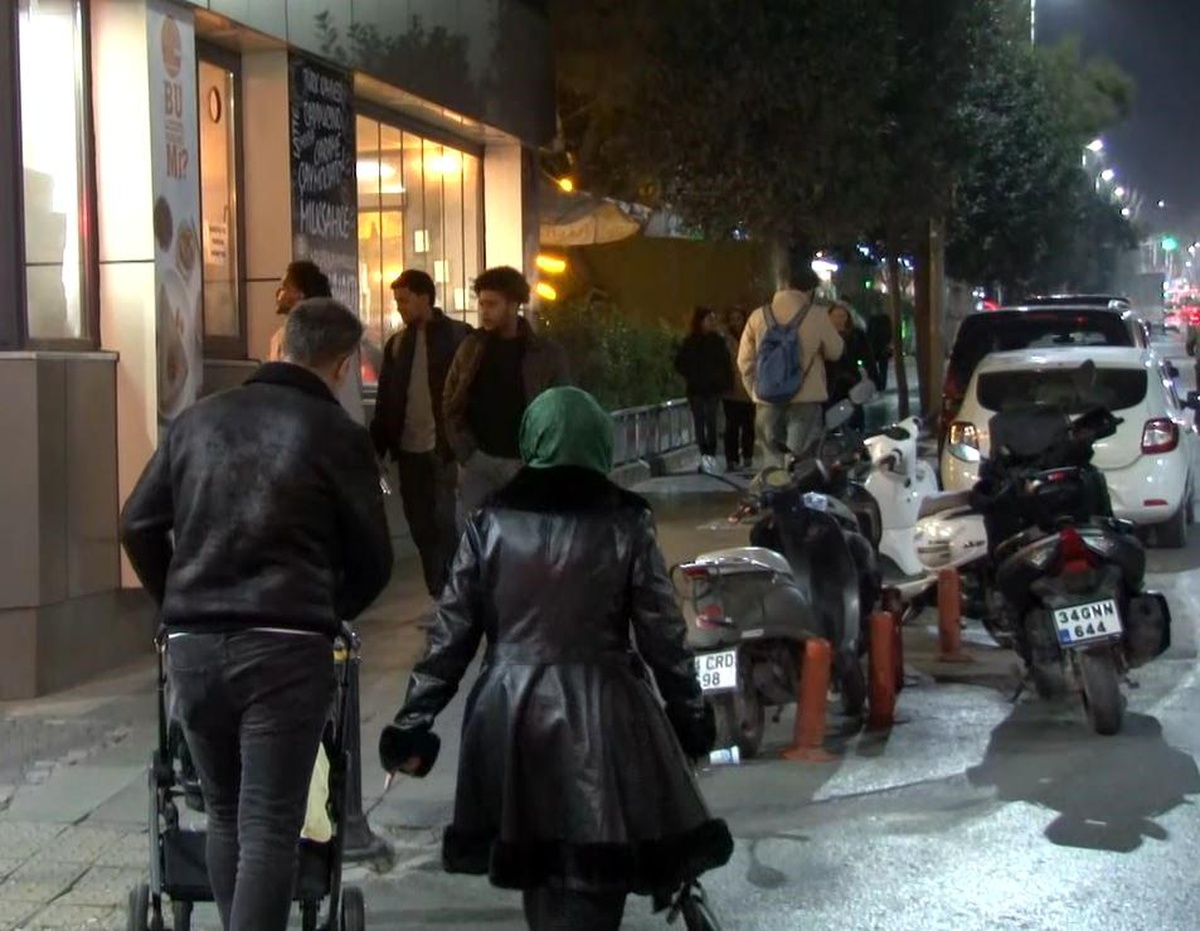 Çanakkale\'de meydana gelen 4,9 büyüklüğündeki deprem İstanbul\'da da hissedildi