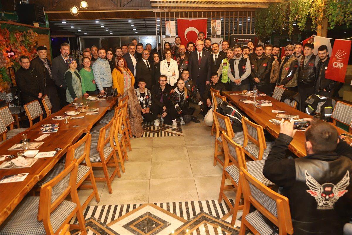 CHP\'nin Eskişehir Büyükşehir Belediye Başkan adayı Ayşe Ünlüce, motor kulüpleriyle bir araya geldi