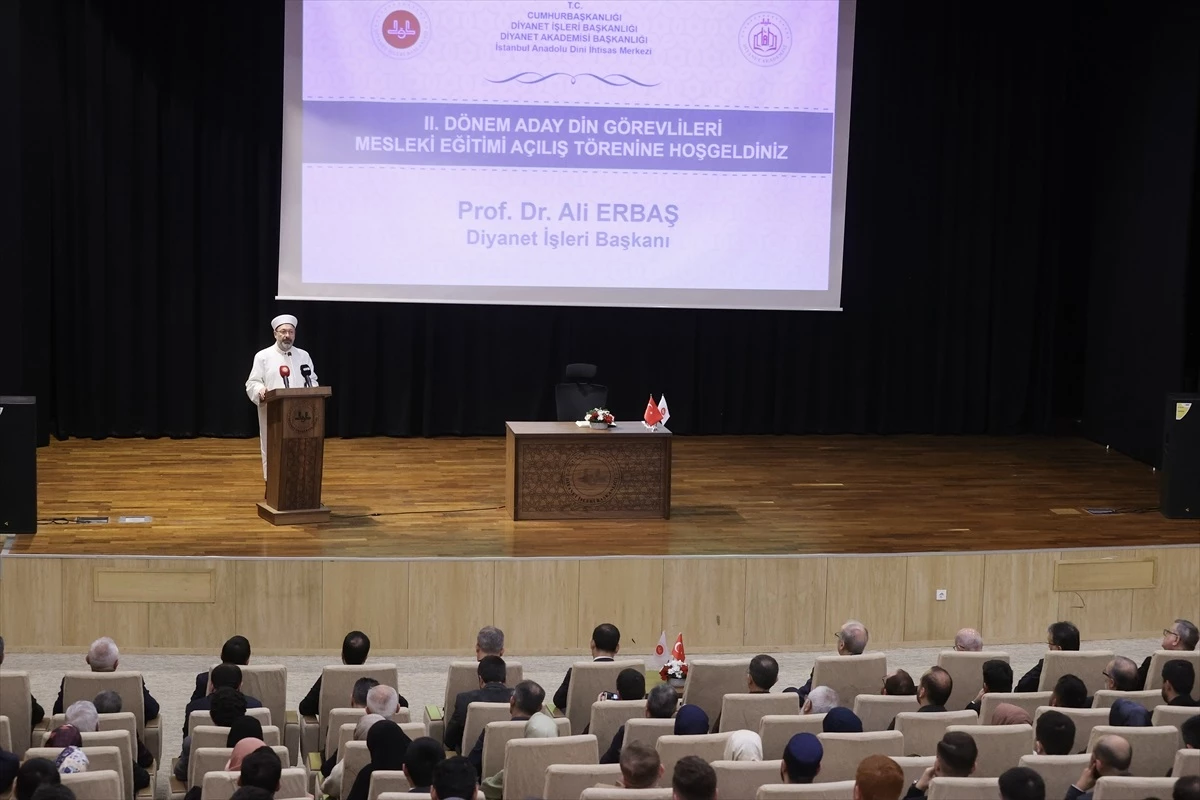 Diyanet İşleri Başkanı Ali Erbaş, din görevlilerine tavsiyelerde bulundu