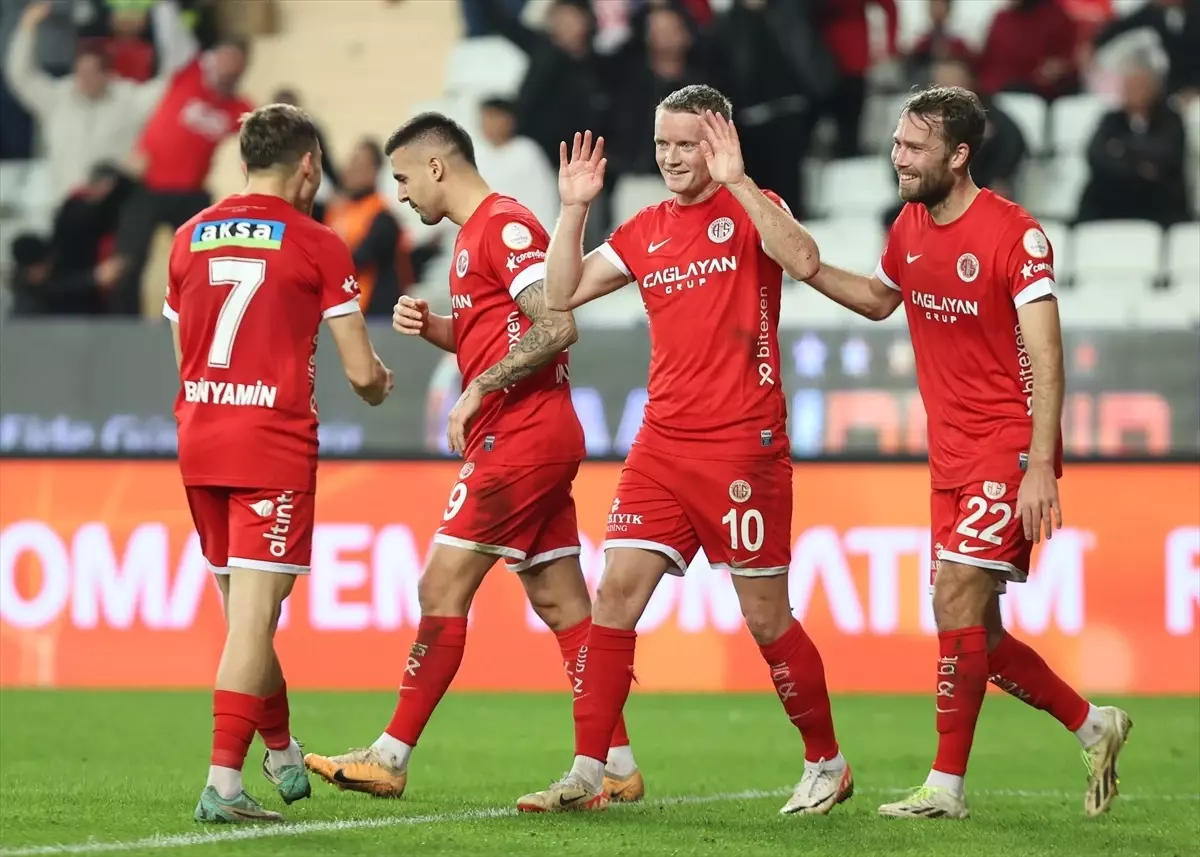 Bitexen Antalyaspor, Gaziantep FK\'yı 1-0 yendi