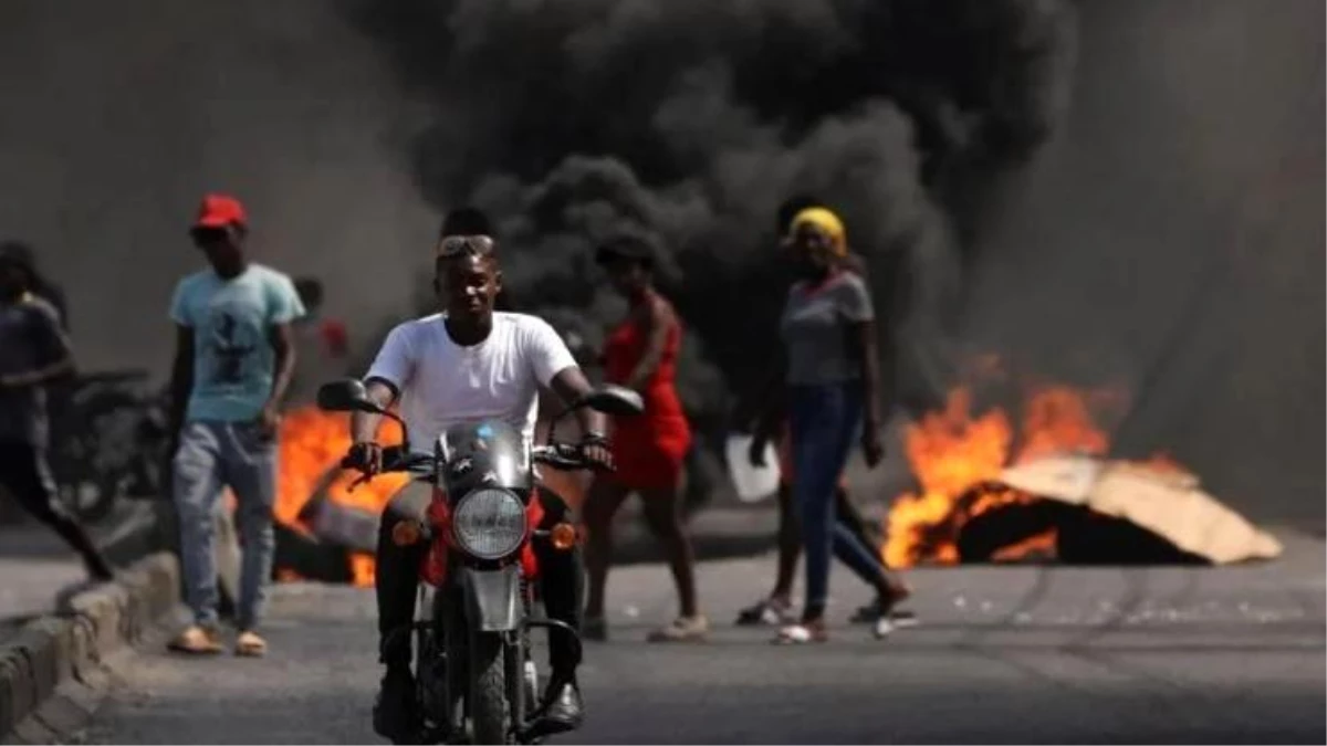 Haiti\'de Silahlı Çeteler Hapishaneyi Basarak Binlerce Mahkumu Serbest Bıraktı