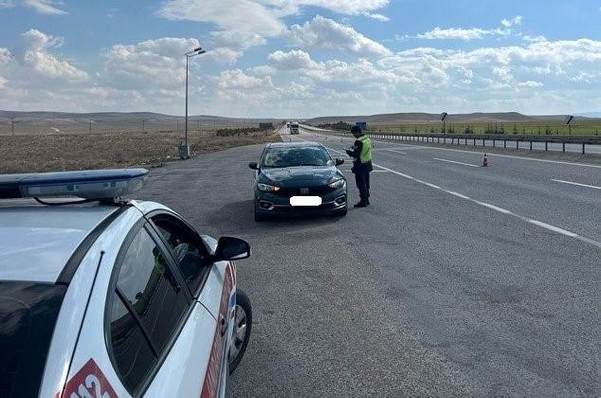 Eskişehir\'de trafik denetimlerinde 675 sürücüye 1.7 milyon TL ceza kesildi