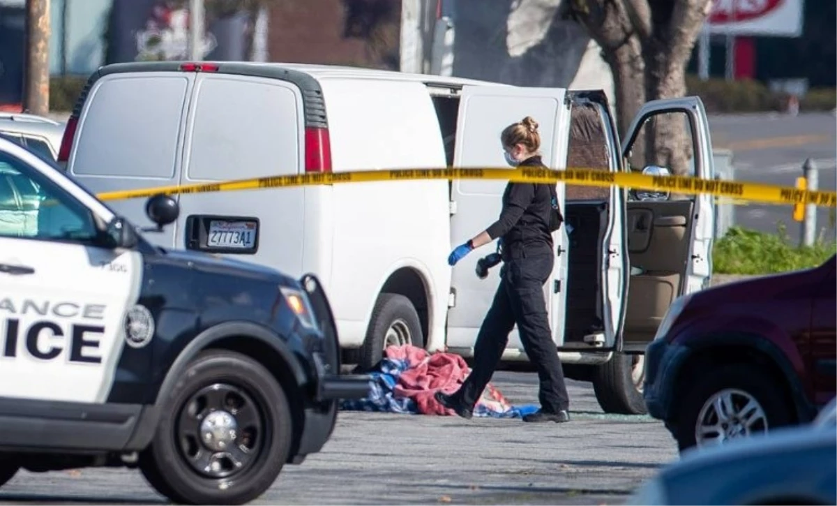 Kaliforniya\'da açık hava partisine kanlı saldırı: 4 ölü, 3 yaralı
