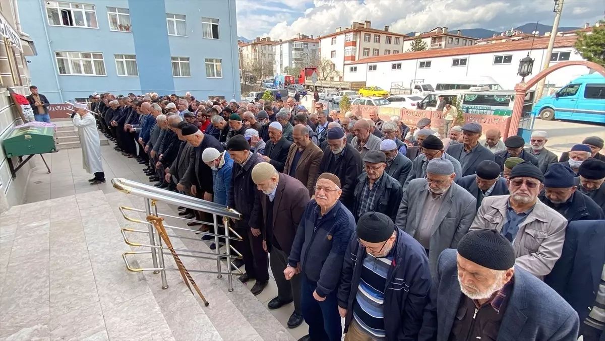 Karabük\'te ölü bulunan Hande Ciğeroğlu toprağa verildi