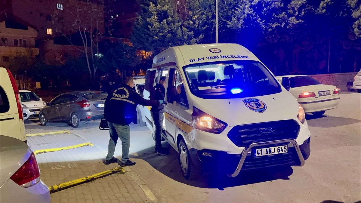 Çayırova\'da çıkan kavgada 4 kişi yaralandı