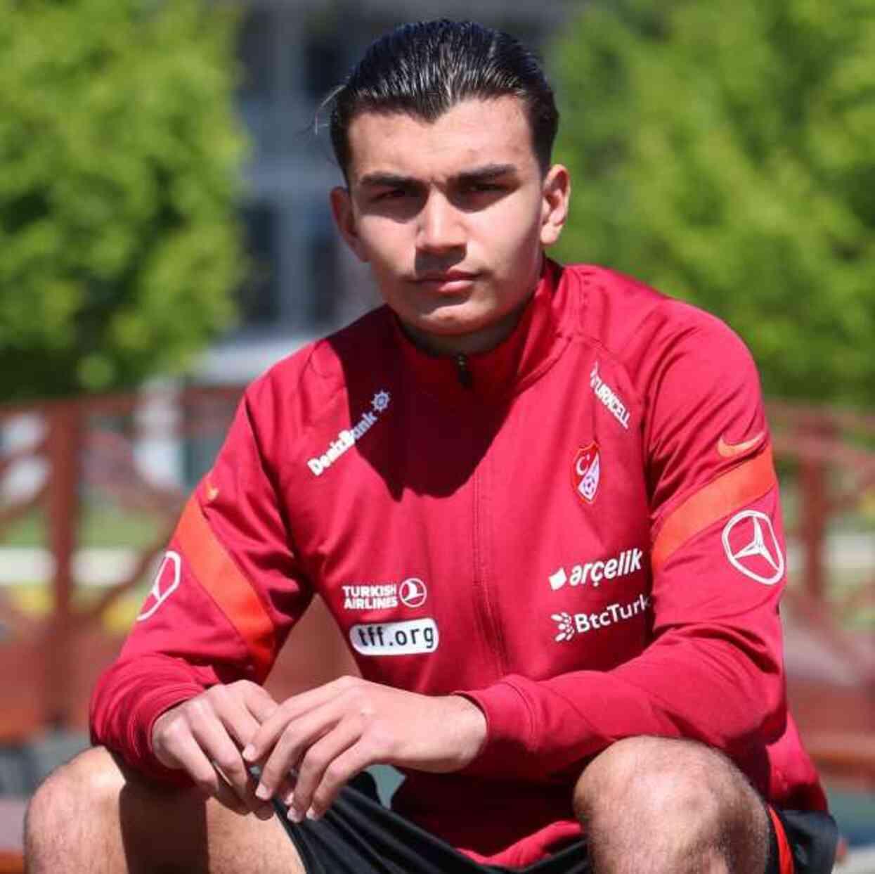 Nürnberg'li Can Uzun, milli takım tercihini Türkiye'den yana kullandı