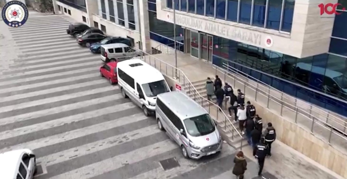 Zonguldak\'ta uyuşturucu operasyonunda 5 şüpheli tutuklandı