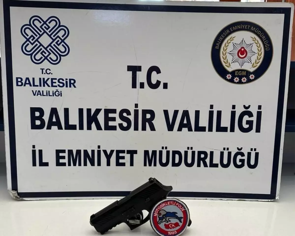 Balıkesir Polisi Şüpheli Şahıslara Yönelik Denetimde Silah ve Mühimmat Ele Geçirdi