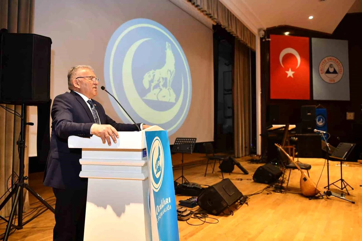 Kayseri Büyükşehir Belediye Başkanı Gençlerle Buluştu
