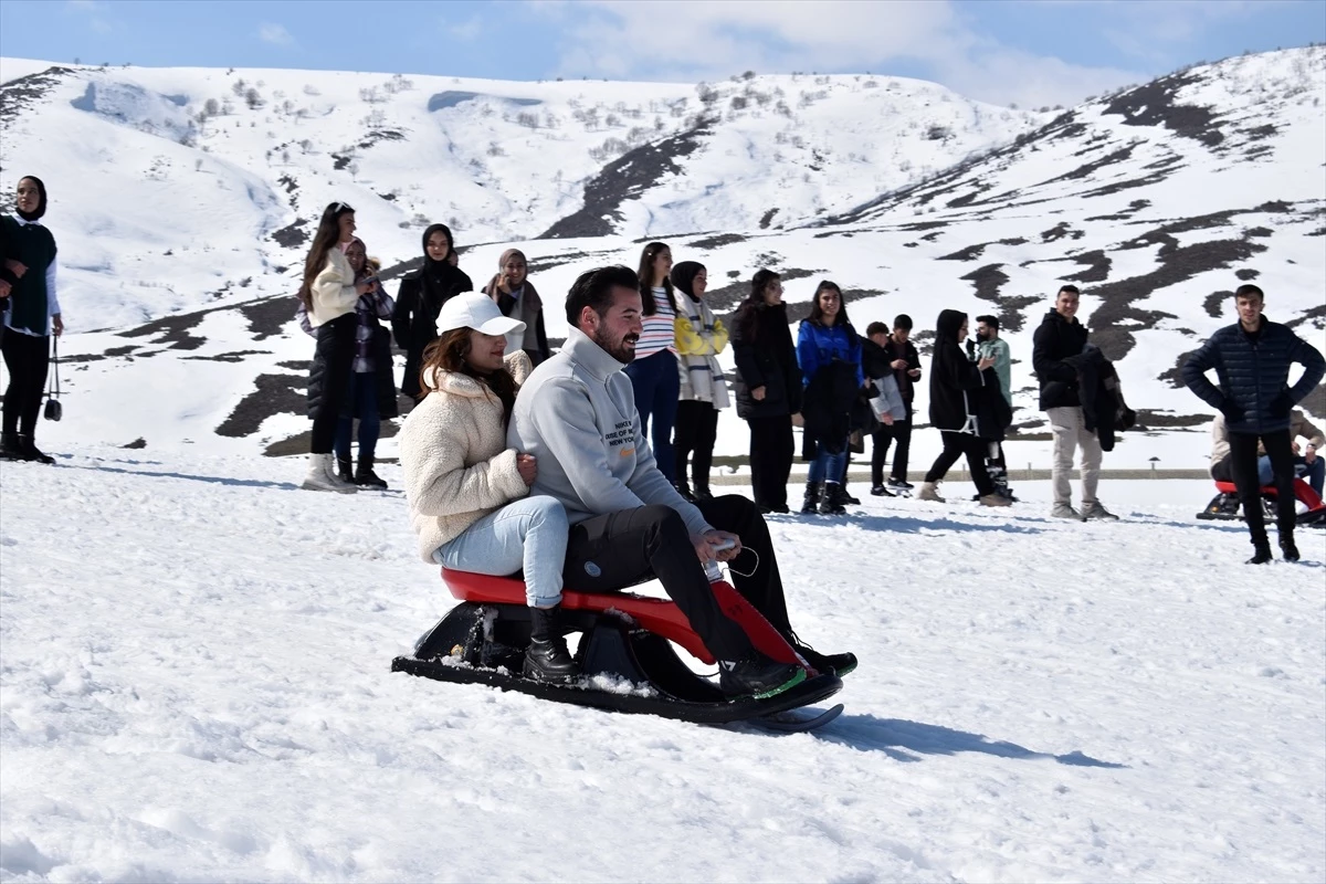 BEÜ Kar Festivali\'nde Öğrenciler Eğlenceli Anlar Yaşadı