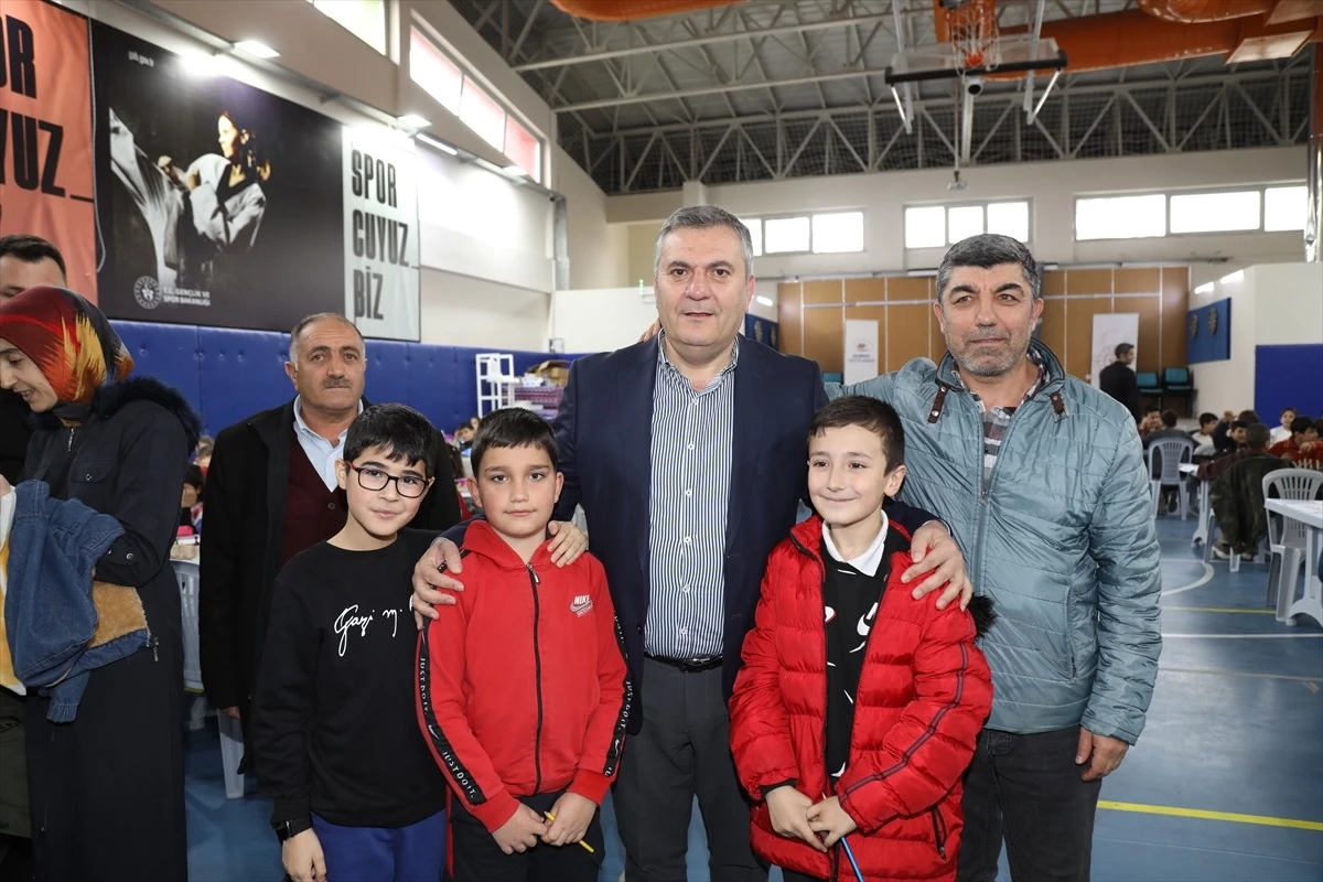 Ankara Çubuk\'ta Okullar Arası Satranç Turnuvası Başladı