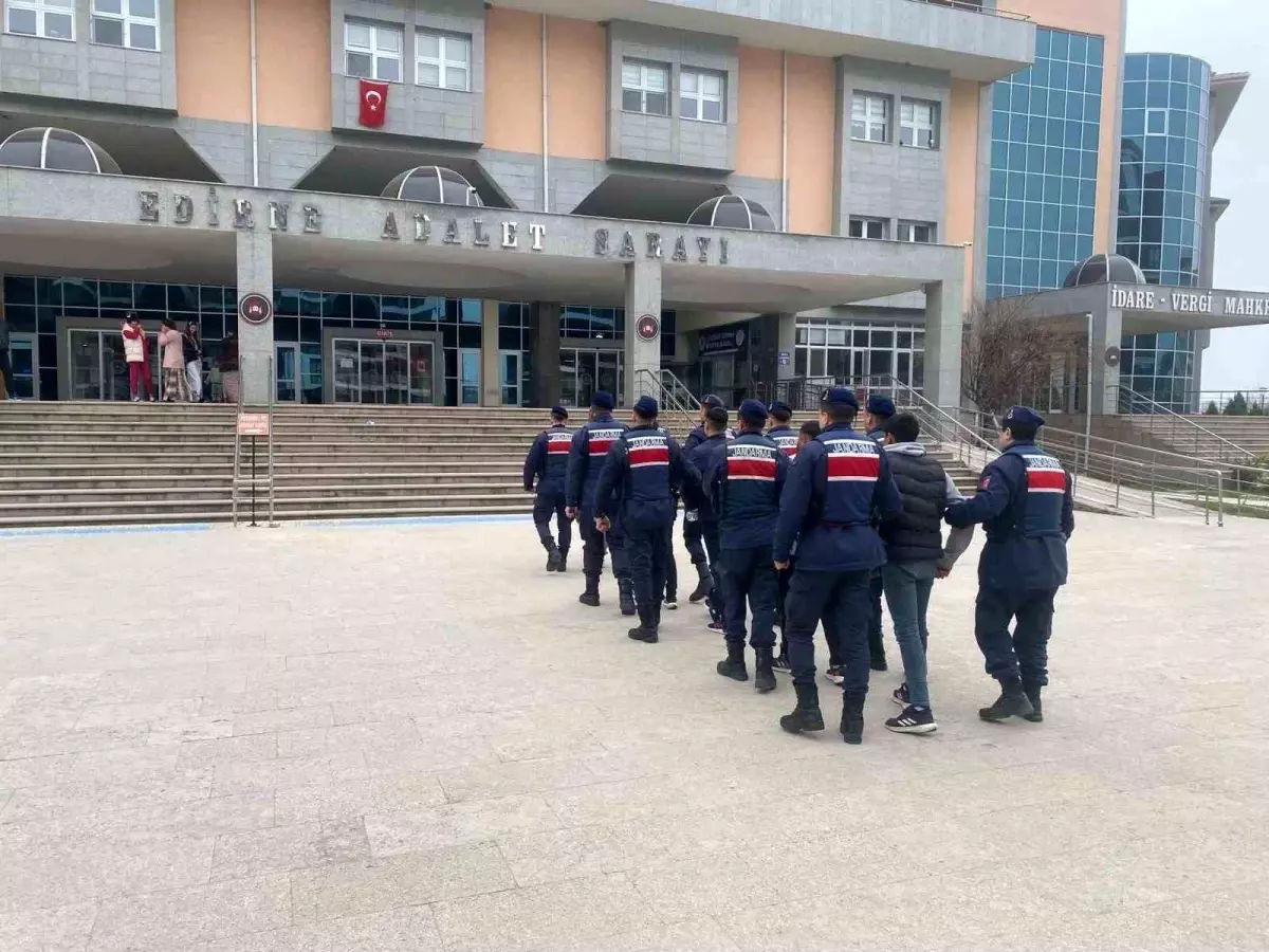 Edirne İl Jandarma Komutanlığı 115 kişiyi yakaladı