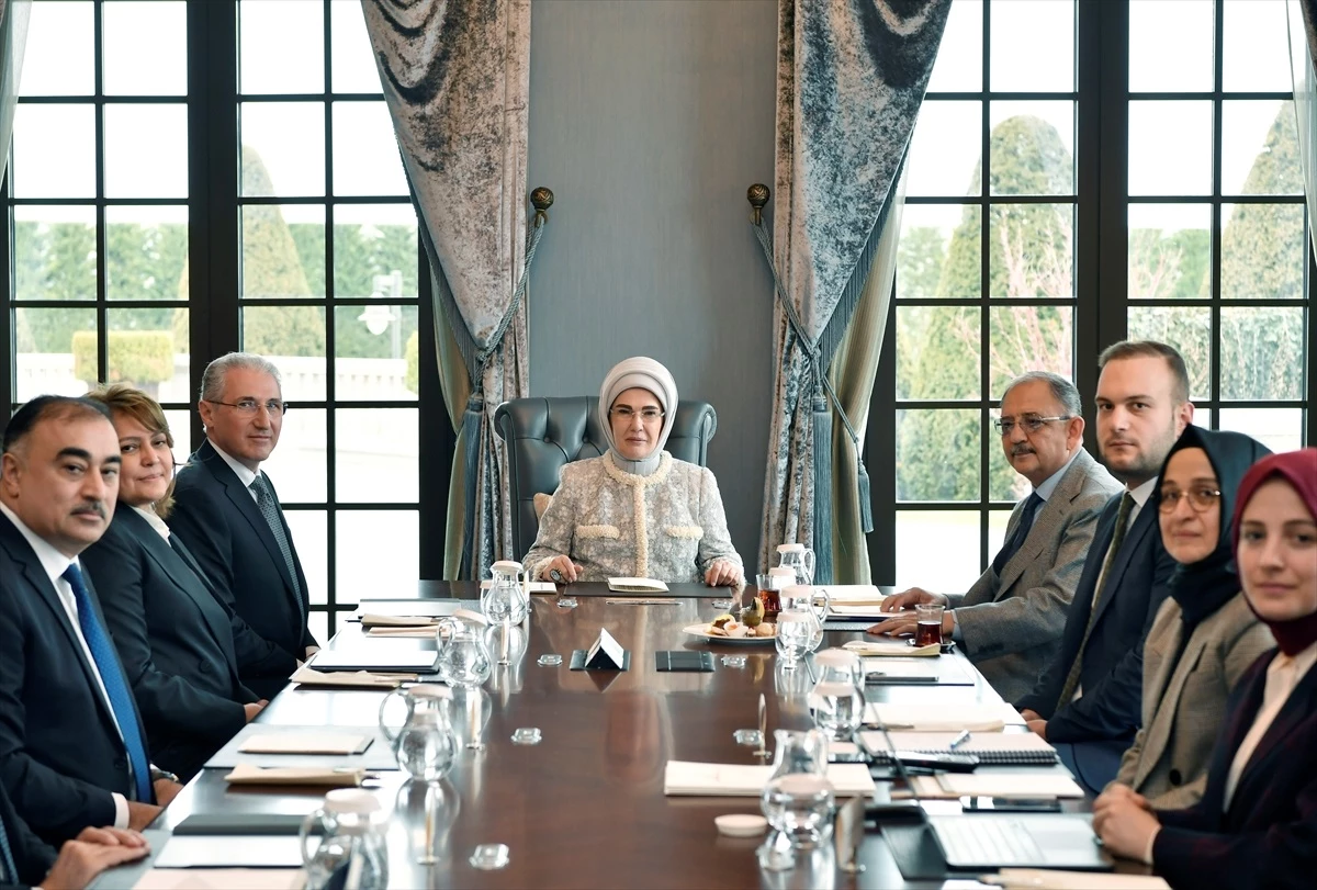 Emine Erdoğan, COP29 Başkanı Mukhtar Babayev ile görüştü