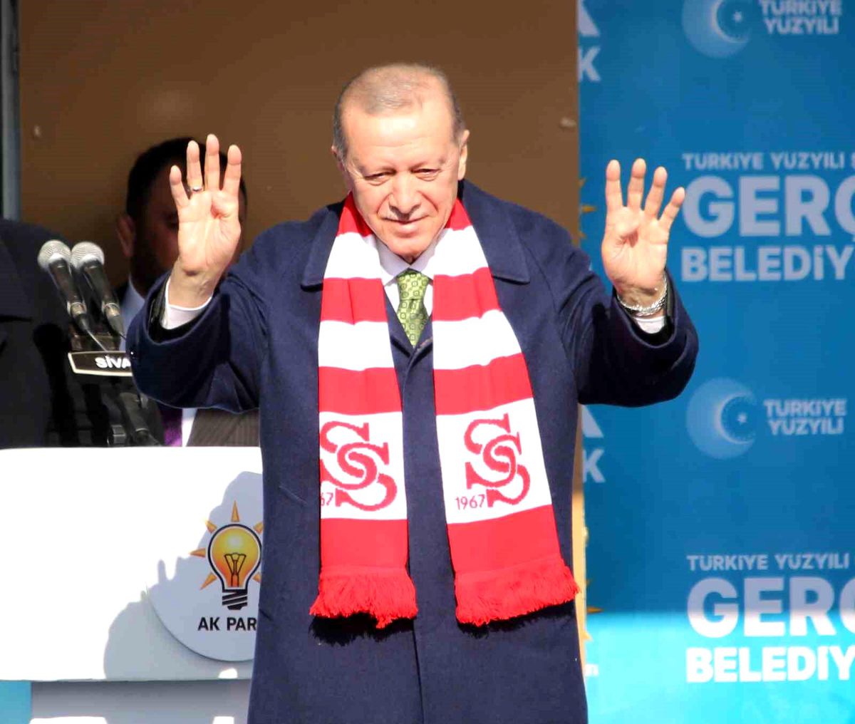 Cumhurbaşkanı Erdoğan, Sivas mitinginde CHP\'yi eleştirdi