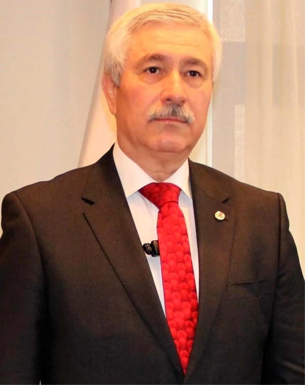 Eski Ege Üniversitesi Rektörü Mustafa Cüneyt Hoşcoşkun FETÖ davasında beraat etti