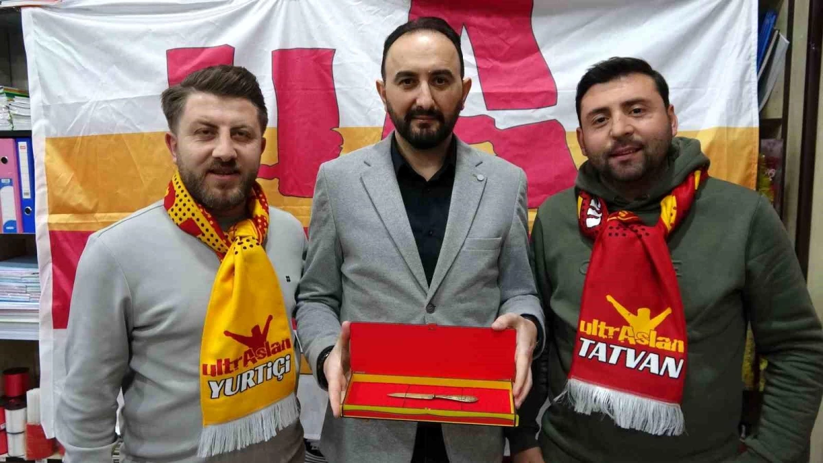 Bitlis\'te Antikacıdan Satın Alınan Galatasaray Logolu Zarf Açacağı Satışa Çıkarıldı