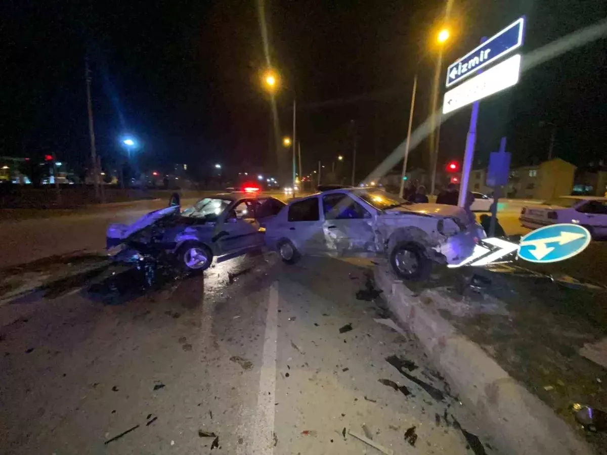 Afyonkarahisar\'da trafik kazasında 7 kişi yaralandı