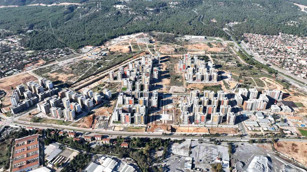 Antalya\'da Kentsel Dönüşüm Projesi kapsamında 570 hak sahibine anahtar teslimi yapılacak